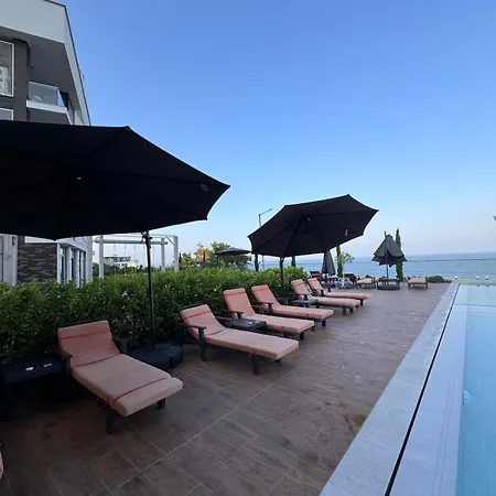 Apartment The Golden Compass , Pool And Sea Nearby *